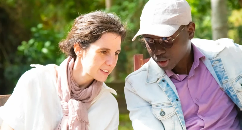 AMANDINE HERSANT LA DIRECTRICE GENERALE DE PLANETE URGENCE SEDUITE PAR LE TRAVAIL QUI SE FAIT SUR LE PROJET GAPADOU.